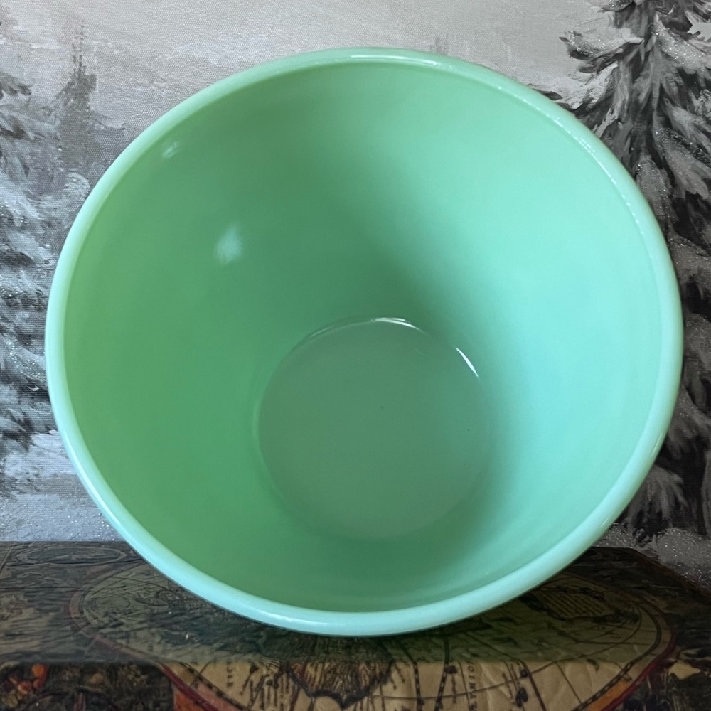 Vintage Jadeite-Style Green Glass Mixing Bowl with Rooster Decal - Picture 3 of 8